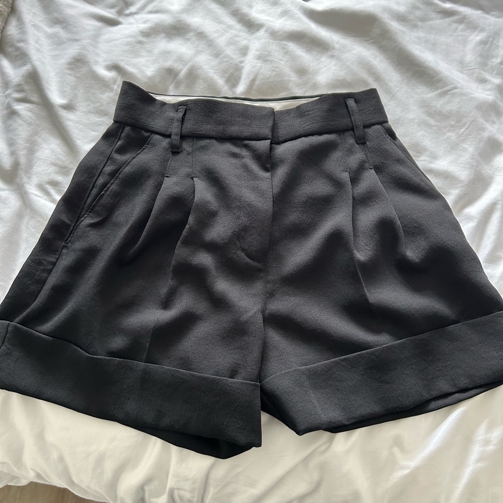 Linen shorts